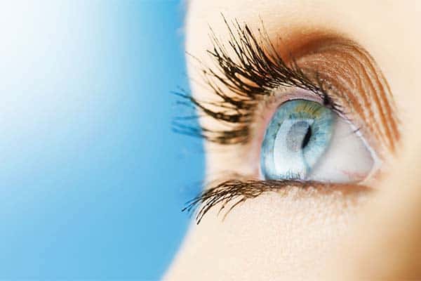 chirurgie operation pkr avis recuperation lasik ou pkr ophtalmo paris 4 dr camille rambaud ophtalmologiste specialiste chirurgie refractive paris