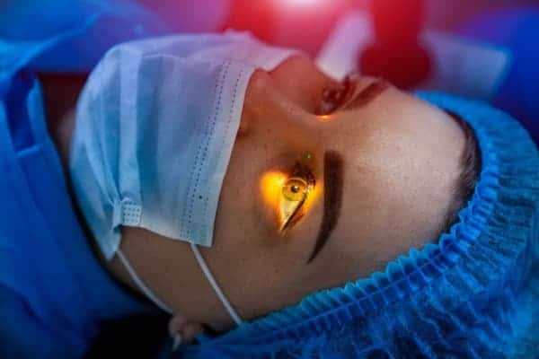 lasik effets secondaires lasik paris ophtalmologue paris specialiste chirurgie refractive cataracte paris lasik pkr docteur camille rambaud