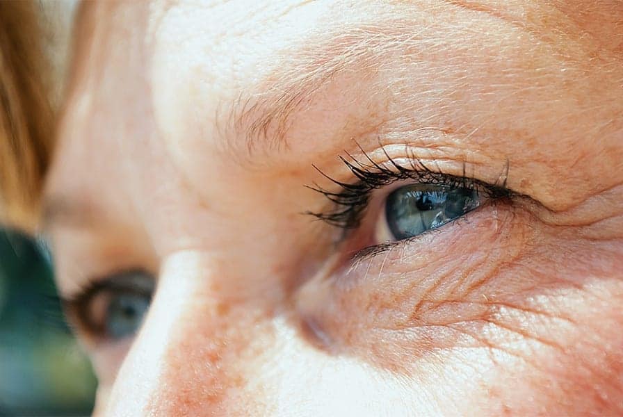 operation cataracte precoce causes traitement ophtalmologue specialiste chirurgie refractive cataracte paris docteur camille rambaud