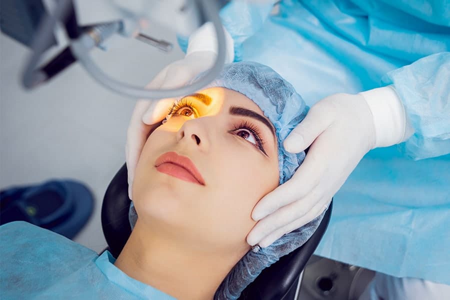 vision floue laser pkr ophtalmo specialiste chirurgie refractive paris docteur camille rambaud