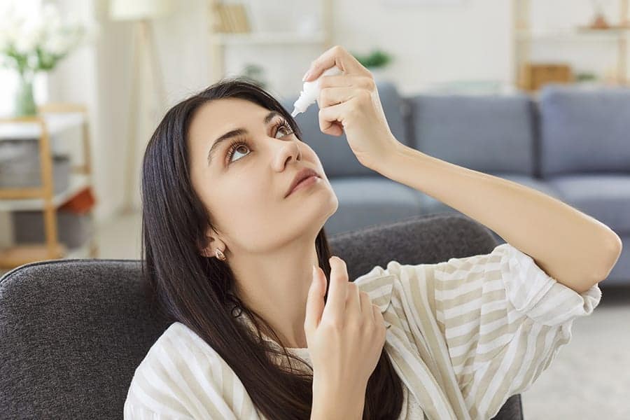 debut cataracte limiter evolution chirurgien ophtalmologue specialiste chirurgie refractive paris dr camille rambaud